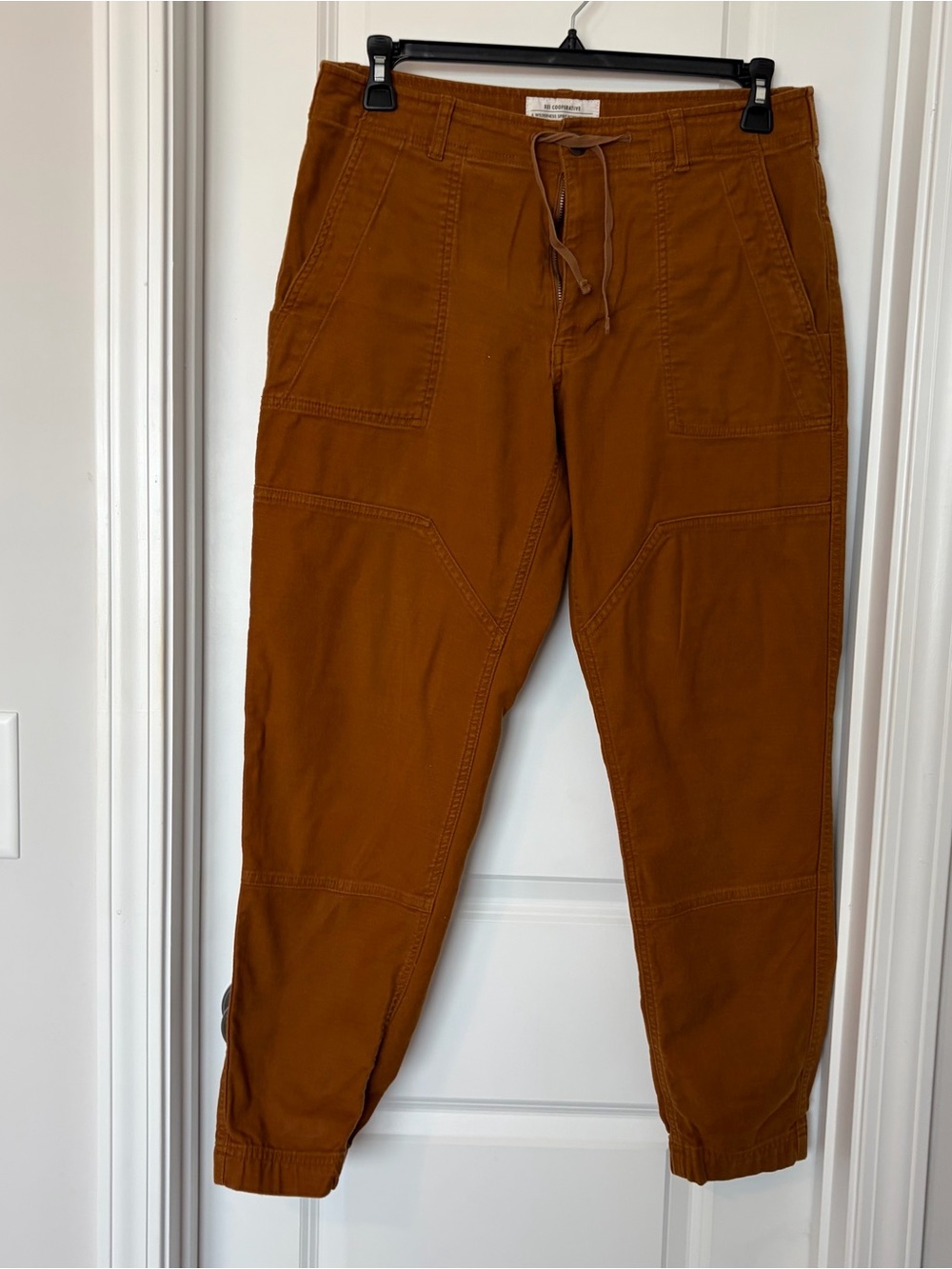 REI Cooperative Men's Pants - Brown
Size 34/32